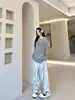 Camiseta de Manga Larga Off-Shoulder a Rayas de Color Contrastante de Tela Original para Mujer, Top de Corte Holgado