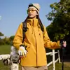 Novo modelo 2026: jaquetas de exterior pretas à prova de vento e resistentes à água combinando para casais, adequadas para caminhadas e outras atividades ao ar livre, disponíveis em estilos unissex