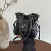 Bolso Elegante de Alta Capacidad para Mujer con un Alto Atractivo Estético, Bolso Cubo de Moda Verano 2026 con Cadena, Bolso de Hombro y Cruzado