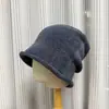 Gorro de punto liso estilo vintage coreano para mujer, cálido para otoño e invierno, protege las orejas, estilo holgado, hace que la cara se vea más pequeña, adecuado para cabezas grandes.