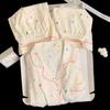 Traje de tres piezas de algodón nube nuevo transfronterizo para niñas de verano, fino, manga corta, jacquard de estrellas, ropa de casa al por mayor