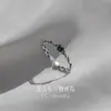 Anillo retro minimalista de nuevo diseño de Sugar Cube para mujer, ajustable, anillo cuadrado de moda de nicho de alta gama estilo ins para el dedo índice