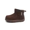 Botas de neve infantis 2025 inverno novo estilo meninos e meninas mais veludo quentes grandes sapatos de algodão crianças médias e grandes quentes botas de algodão do nordeste