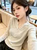 Suéter de Punto Vintage Color Café de Manga Larga Medio Abierto Otoño/Invierno 2026 Ajustado Camisa Base Ceñidor de Cintura Top Hot Girl A13524