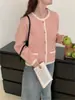 Jaqueta cardigã de tricô elegante, gola redonda, color block, de abotoamento simples, moderna e versátil, novo top suéter simples outono e inverno para mulheres