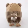 Chapéu com orelhas de pata de gato para bebê, chapéu de tricô quente para outono e inverno, design fofo de urso, unissex, chapéu de lã à prova de vento para bebês e crianças pequenas