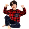 Conjunto de pijama de franela para niños de otoño e invierno, cálido, para niñas y niños, engrosado, con estampados de dibujos animados, cuello redondo y hecho de vellón de coral para un uso cómodo en casa.