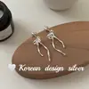 Design Ins Estilo Coreano Prata de Lei S925 Exclusivo Uso Dupla Face Frente e Verso Brincos Longos Vazados em Forma de Laço Elegante Sensação de Alto Padrão
