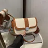 Nova Bolsa Sela Versátil de Cor Contrastante de Alto Valor Moda Feminina Verão 2025 Textura Costura Ombro Único Transversal Bolsa Tendência
