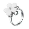 Anillo Elegante para Mujer Estilo Chanel Flor de Cinco Hojas, Nuevo Modelo Transfronterizo con Piedra Ojo de Gato Giratoria, Joyería de Diseño Exquisito