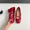 Sapatos Mary Jane com Salto Bloco e Bico Redondo, Aumentam a Altura em 7cm, Color Block, para Mulheres, Novo Estilo Primavera com Pequeno Design Inspirado em Chanel, Scarpins de Tira Única e Bico Aberto