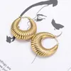 Pendientes Lele Jewelry Geométricos de Croissant de Acero de Titanio Europeos y Americanos Nuevos de Acero Inoxidable Dorado Pendientes de Moda y Elegantes para Mujer