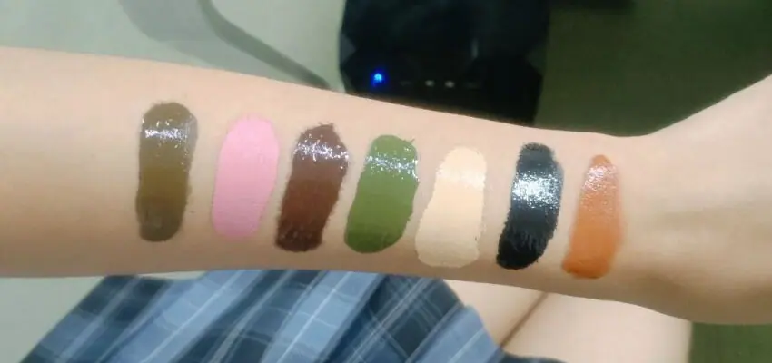 纹眉多色图