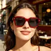 Nuevas gafas de sol cuadradas clásicas europeas y americanas para hombre y mujer, con detalles de remaches, modernas y versátiles, gafas de sol personalizadas para exteriores casuales