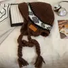 Chapéu de tricô versátil estilo coreano com abas para as orelhas, chapéu de lã estilo japonês com punho pequeno, chapéu quente feminino para outono e inverno, versátil e moderno, com forro de pelúcia