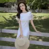 Vestido Brando First Love para Emagrecer com Cintura e Design Elegante, Saia Evasê Franzida para Pessoas Baixas