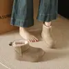 2026 Botas de Algodón Terciopelo Versátiles Plus para Pan Calientes Engrosadas Zapatos Invierno Retro Suela Gruesa Botas de Nieve Mujer Personas Bajas