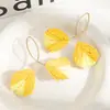 Pendientes de Hojas Tejidos Coloridos de Primavera con Líneas, Estilo Exagerado Europeo y Americano Que Hacen que el Rostro Parezca Más Pequeño