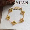 Pulseira Feminina de Trevo Brilhante Esmagado Gelo Oca Retro Exquisita Joia de Luxo Leve de Nicho de Alta Qualidade com Temperamento