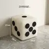 Puf de tela taburete bajo pequeño para uso doméstico, taburete cuadrado pequeño para mesa de centro, taburete de sofá de lujo ligero, reposapiés, taburete creativo con forma de dado para cambiarse los zapatos