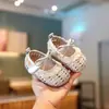Sandalias Cerradas para Niñas 2026 Verano Nuevas Sandalias de Princesa con Lazo para Niños Zapatos de Playa para Bebé Tejidos Huecos