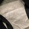 Nova calcinha feminina de cetim com renda, cintura alta, controle da barriga, estampa de bolinhas em formato de coração, disponível em várias cores para atacado