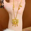 Loja de Ouro Mesmo Estilo Banhado a Ouro Gelo Triturado Trevo de Quatro Folhas Cabacinha Colar para Mulheres, Versátil e Elegante, Borboleta em Forma de Coração Corrente de Clavícula Joia