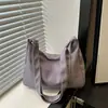 Bolsa Nova Simples, Moderna e Estilosa, Estilo College da Moda, Grande Capacidade, Bolsa de Ombro Elegante, Bolsa Transversal de Nicho para Mulheres