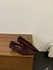 Sapatos Femininos Chuyuji Bico Fino Cadarço Francês Salto Agulha Alto Outono 2026 Camurça Sapatos Profissionais de Trabalho para o Dia a Dia