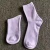 Meias Femininas Agulha Dupla Listras Verticais Meia-Perna Todas as Estações Estilo Coreano Cor Sólida Preto Branco Cinza Outono Inverno Versátil Meias Aconchegantes Absorventes de Suor Anti-