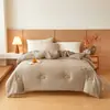 Colcha de Algodão de Xinjiang Colcha de Inverno Espessa Colcha de Primavera e Outono Colcha para Dormitório de Estudante Núcleo de Colcha Roupa de Cama Colcha Fresca de Verão Colcha para Ar Condicionado