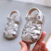 Nuevas Sandalias para Niñas 01-2-3 Años Bebés y Niños Pequeños Suela Suave Punta Cerrada Anti-Pateaduras Zapatos de Princesa Moño Zapatos de Playa para Bebé Niña