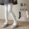 Meia-calça feminina com strass, estilo primavera e outono, legging fina de verão para crianças e meninas, adequada para bebês e lactentes, branca para usar por cima