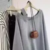 Sudadera Pulóver de Hombro Caído de Manga Larga Color Gris Cachorro Otoño Temprano para Mujer Otoño 2025 Nuevo Estilo Perezoso Holgado Top sin Hombros