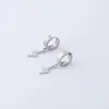 Pendientes para Hombre Viento Oscuro Rayo Hebilla de Oreja Sin Agujeros en las Orejas Pinza para Oreja Personalidad Femenina Estudiante Hip Hop Pendientes de Acero Inoxidable Venta al por Mayor