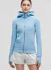 Xichen Stock Listo Otoño/Invierno Nuevo Estilo Scub Ajustado Delgado Con Terciopelo Por Dentro Cremallera Completa Con Capucha Deportivo Yoga Adelgazante Cintura Ceñida Chaqueta