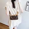 Bolso de Axila Transfronterizo de Gama Alta Flor de Cerezo para Mujer Bolso Versátil para Presbicia Estilo Baguette de Moda Bolso Cuadrado Pequeño Bolso de Hombro Cruzado