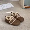 Zapatos de Algodón para Niñas 2025 Nuevo Invierno Zapatos de Terciopelo Cálidos para Niñas Birkenstock para Niñas Suela Suave Antideslizantes Zapatos Tipo Gorro