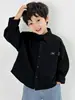 Camisa Preta de Algodão Puro com Manga Longa 2026 para Meninos, Camisa de Primavera e Outono para Crianças Maiores, Estampa de Letras, Versátil, Amiga da Pele, Macia