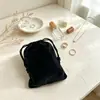 Direto da Fábrica 5*7cm Bolsa de Flanela Preta com Cordão Saco à Prova de Poeira para Anéis Aflocados, Amostras de Cosméticos