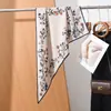 Lenço triangular, acessório feminino em camadas, cinto jeans, lenço de cintura, acessório de viagem, camisa, xale estiloso