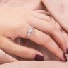 Moda Transfronteiriça Europeia e Americana Joias Elegantes Anel de Zircônia Cravejado de Diamantes de Luxo Leve Aliança de Casamento para Mulheres