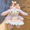 Llavero con colgante de muñeco de peluche de dibujos animados, creativo, Sanrio, pareja, bolso de coche, adornos, pequeño regalo al por mayor