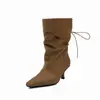Botas apiladas de ante de piel de vaca para mujer con cordones en la espalda estilo coreano botas sencillas otoño e invierno nuevas puntera cuadrada tacón fino botas de tacón alto botas de media pantorrilla para mujer