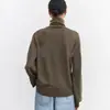 A ONU recomenda altamente esta coleção outono/inverno: o suéter base de lã merino Biella com gola alta, ligeiramente oversized, para mulheres