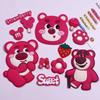 Muleta Oso Fresa PVC Goma Suave Gotas Pantuflas Carcasa de Teléfono Parche Decorativo DIY Pegamento para Joyería Vaso de Agua Carcasa de IPAD Venta al por Mayor