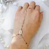 Joyería de Moda Transfronteriza Europea y Americana: Elegante Pulsera con Colgante Redondo para Mujer, Pulsera de Muñeca con Cadena Simple de Labios