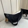 Bolso de Hombro Asimétrico Estilo Coreano Otoño/Invierno Atmosférico Gran Capacidad Tipo Bollo Bolso Cruzado para Estudiantes Clase Viaje Diario Mujer