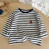 Camiseta de Manga Comprida Infantil Estilo Outono Camisa Base de Urso Estilo Japonês para Meninos Roupa Íntima Listrada para Bebês e Crianças Pequenas Camiseta Infantil Transfronteiriça