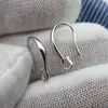 Accesorios de bricolaje al por mayor, pendientes de plata de ley s925, material coreano, pendientes lisos, simples, simples, gancho para la oreja al por mayor